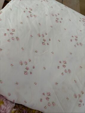 🍓 SIMPLY SHABBY CHIC SPRINKLES rose bud Queen flat sheet
